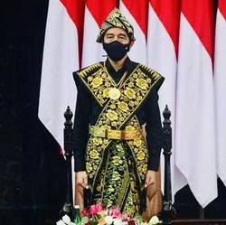 Potret Pakaian Adat Jokowi di Pidato Kenegaraan Sidang MPR 2019-2024