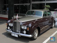 Intip Mobil Mewah Bentley S3 Bamsoet 'Langganan' Sidang Tahunan MPR