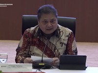 Sudah Lansia, Airlangga Disuruh Skrining sama Menkes