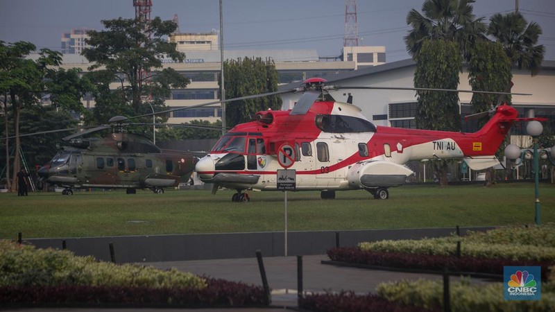Sejumlah anggota Polisi Militer (PM) melakukan penjagaam jelang Sidang Tahunan MPR dan Sidang Bersama DPR RI-DPD RI di gedung DPR/MPR RI, Jakarta, Jumat (16/8/2024). (CNBC Indonesia/Faisal Rahman)