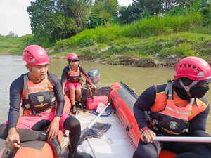 Pelajar SMP di Muara Enim Hilang Terseret Arus Sungai Lematang