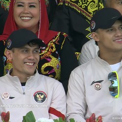 Potret Veddriq & Rizky Peraih Emas Olimpiade Ikut Upacara di IKN