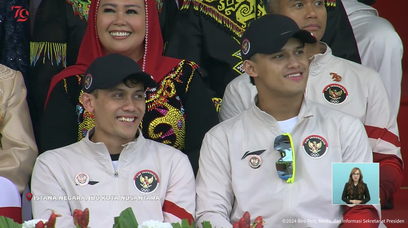 Pasangan artis Thariq Halilintar dan Aaliyah Massaid menjadi salah satu yang ikut menghadiri Upacara HUT RI ke-79 di Ibu Kota Nusantara, Sabtu (17/8/2024). (Tangkapan Layar Youtube Sekretariat Presiden)