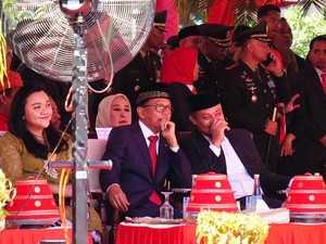Eks Gubernur Sulsel NA dan ASS Kompak Hadiri Upacara HUT RI 17 Agustus