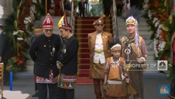 Hadiri Upacara HUT RI di Istana Merdeka, Gibran Pakai Baju Adat Papua