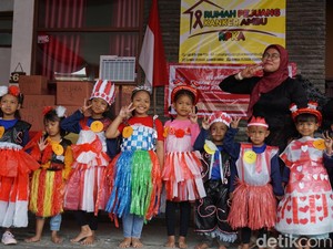 Senyum Anak-anak Pejuang Kanker Rayakan 17 Agustus