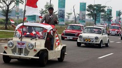 Konvoi Mobil Klasik Semarakkan HUT ke-79 RI di BSD