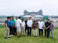 Momen Jokowi Jadi 'Tour Guide' Dadakan di IKN Buat Cak Imin Dkk