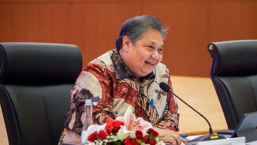 Menko Perekonomian Airlangga Hartarto dalam Konferensi Pers Nota Keuangan dan Rancangan Anggaran Pendapatan dan Belanja Negara (RAPBN) 2025 di Kantor Pusat Ditjen Pajak Gatot Subroto, Jakarta, Jumat (16/8/2024). (Dok. Kemenko Perekonomian)