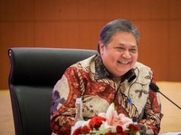 Komentar Airlangga Soal Raja Jawa: Itu Zaman Dulu!