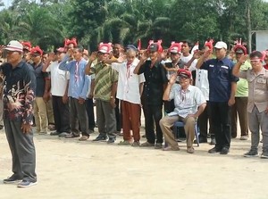Lansia di Desa Tanjung Asri Asahan Laksanakan Upacara Peringatan HUT Ke-79 RI