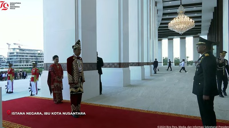 Presiden RI Joko Widodo di Upacara Penurunan Bendera Negara Sang Merah Putih, 17 Agustus 2024. (Tangkapan Layar Youtube)