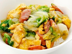 Resep Tumis Telur Sosis Campur Sayuran yang Gurih Praktis