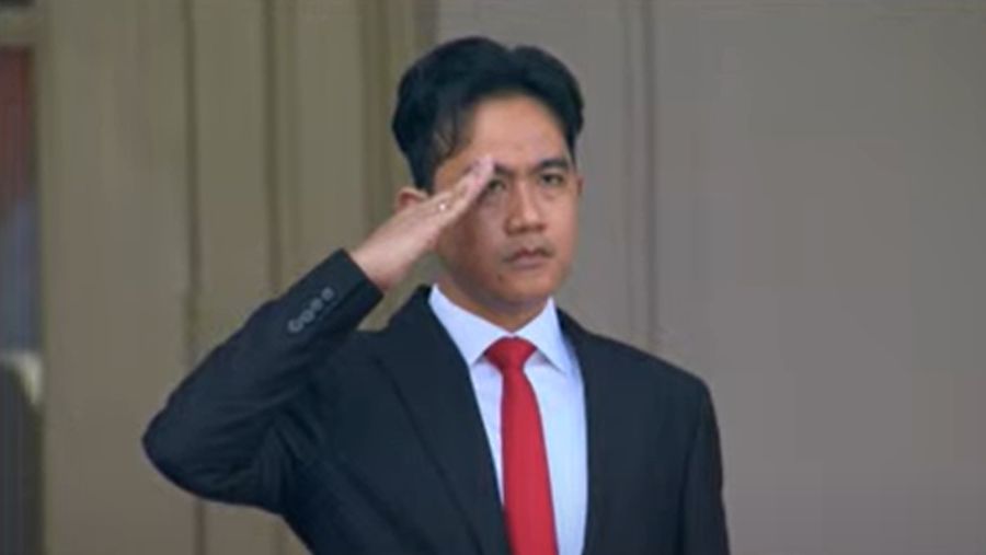 Upacara Penurunan Bendera Negara Sang Merah Putih, 17 Agustus 2024. (Tangkapan Layar Youtube)