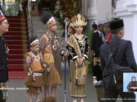 Hadiri Upacara HUT RI di Jakarta, Gibran Pakai Baju Adat Papua