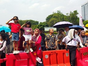 Warga Jakarta Tetap Khidmat Ikuti Upacara HUT Ke-79 RI di Istana Merdeka