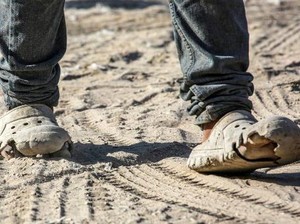 Pilu Warga Gaza Terpaksa Berbagi Sepatu dan Pakai Baju Sama Berbulan-bulan