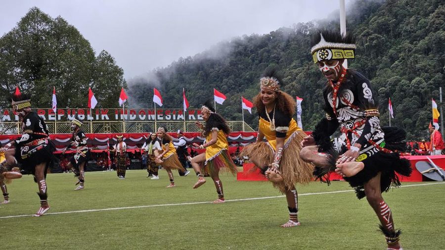 Parade Tarian Nusantara. (Dok: Freeport Indonesia)