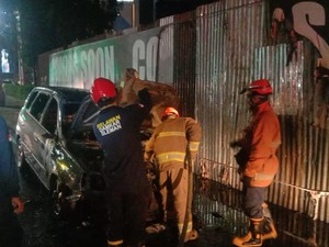 Mobil Kia Carens Terbakar di Timur Ringroad Concat Sleman
