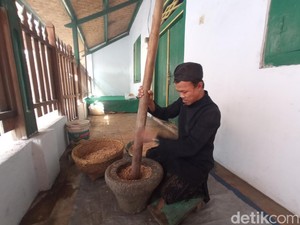 Tradisi Pembuatan Ukup, Pengharum Ruangan di Keraton Kacirebonan