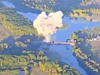Detik-Detik Ukraina Ngamuk, Bombardir Jembatan Rusia
