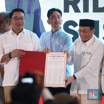 Detik-Detik Gibran Muncul Dukung Kang Emil-Suswono di Pilgub Jakarta