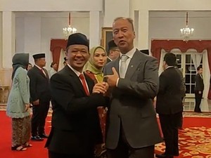 Momen AGK Salami-Tunjuk Bahlil Seusai Reshuffle: Ketum Selanjutnya