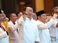 Aksi Balas Pantun Kang Emil-Suswono saat Deklarasi Maju Pilgub Jakarta