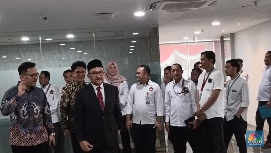 Prabu Revolusi dilantik menjadi Direktur Jenderal (Dirjen) Informasi Komunikasi Publik (IKP) Kementerian Kominfo pada Senin (19/8/2024). (CNBC Indonesia/Novina Putri Bestari)