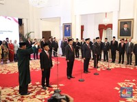 49 Menteri/Wakil Menteri di Kabinet Jokowi: Siapa Saja dari Partai?