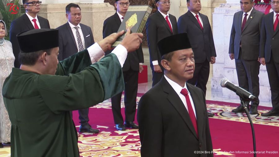 Presiden Joko Widodo Melantikan Pejabat Negara Republik Indonesia, Istana Negara, (19/8/2024). (Tangkapan Layar Youtube Sekretariat Presiden)