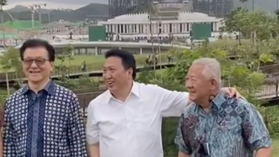 Sejumlah Konglomerat tanah air berkumpul di Ibu Kota Nusantara (IKN). Sejumlah Konglomerat tanah air berkumpul di Ibu Kota Nusantara (IKN). (Instagram @hotmanparisofficial)
