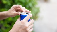 Buru-Buru Berangkat Kerja Tanpa Sempat Seduh Kopi? Ini 3 Kopi Kaleng Siap Minum 