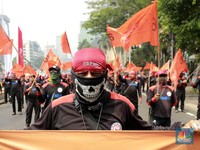 Massa Buruh Memerah di Kawasan Patung Kuda Jakarta, Ini Aspirasinya