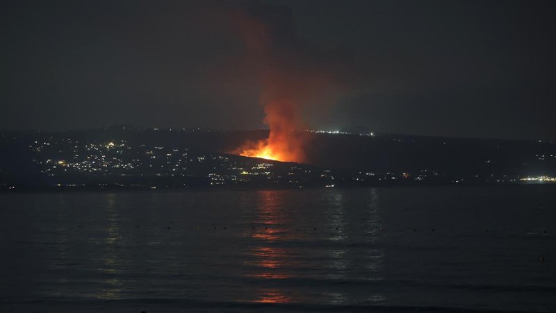 Jet Tempur Israel serang Hizbullah di Lebanon. (REUTERS)