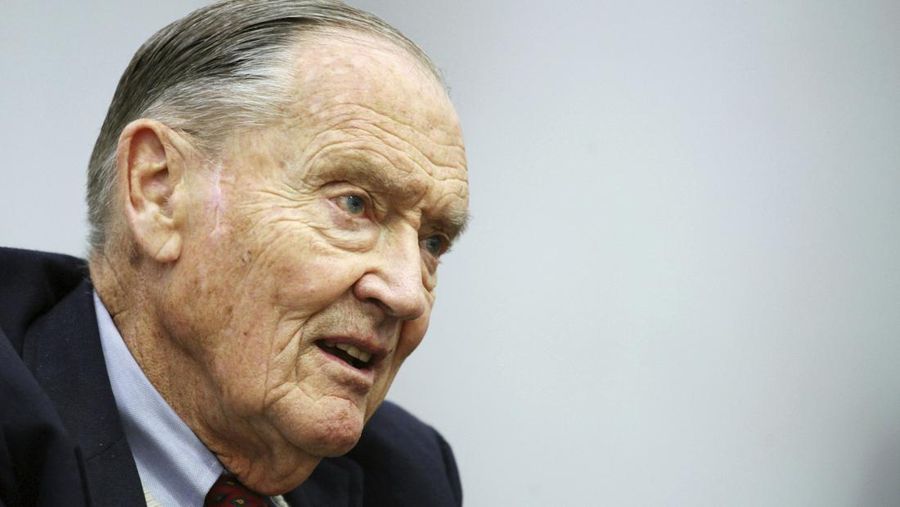 John Bogle founder and chief executive of The Vanguard Group. (AP Photo/Mark Lennihan/File Foto)