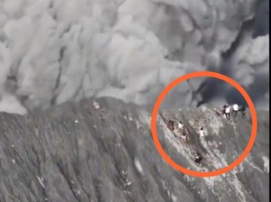 Rombongan Pendaki Naik Tanpa Izin Saat Gunung Dukono Erupsi, BPBD Selidiki