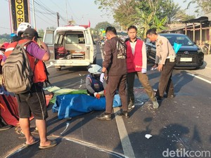 Buruh Outsourcing Pabrik Kertas Tewas Terlindas Truk di Mojokerto