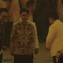 Bahlil Kirim Kode ke Jokowi Gibran Sebentar Lagi 'Berbaju Kuning'