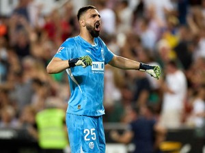 Liverpool Selangkah Lagi Miliki Kiper Baru