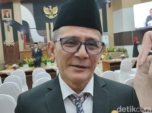 Gus Shobih Tetap Hadiri Pelantikan DPRD Pasuruan Meski Sudah Dipecat PKB