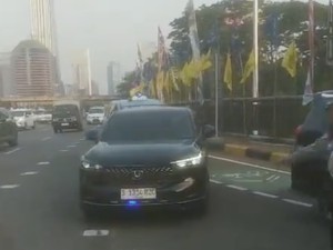 Duh! Honda HR-V Terciduk Pakai Strobo, Padahal Pelat Sipil Biasa