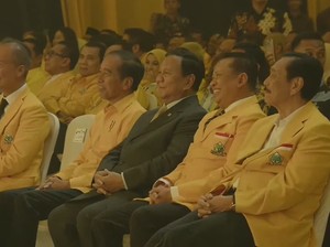 Bahlil Pangling Lihat Jokowi Berbaju Kuning di Munas Golkar: Saya Pikir Kader