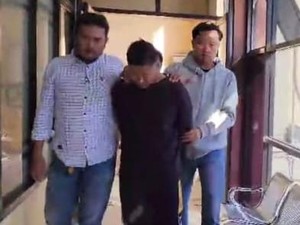 Pria Mesum Lecehkan Wanita Salat di Masjid Bojonegoro Diciduk