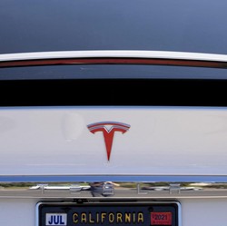 Tesla Mobil Pembunuh, 9.100 Unit Ditarik dari Pasar