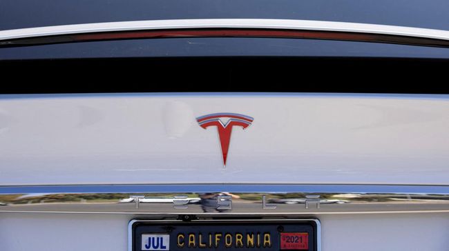 Pemilik Tesla Ramai-Ramai Ubah Logo Mobil, Jauhi Kontroversi Elon Musk