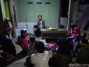 Serunya Tradisi Gumbregan di Tanjung Gunungkidul, Pantun Dibalas Surakyun