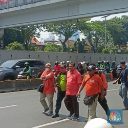 Bos Partai Buruh Turun Gunung Ikut Demo di DPR, Serukan Ini