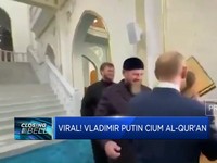 Video: Presiden Putin Cium Al-Quran Berlapis Emas