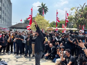 Eks Aktivis 98 Demo di MK Ungkit Upaya Rusak Pemilu: Apa Kita Biarkan?